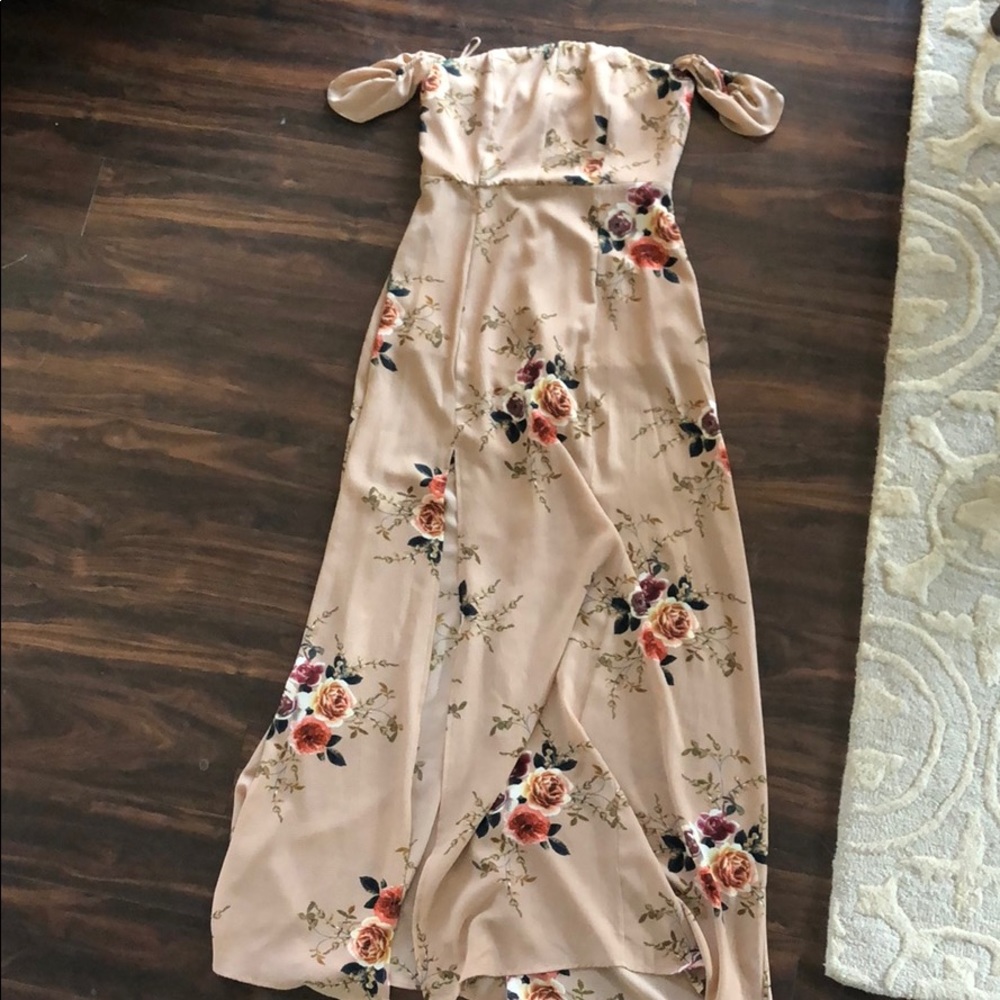 Floral off the shoulder maxi dress
